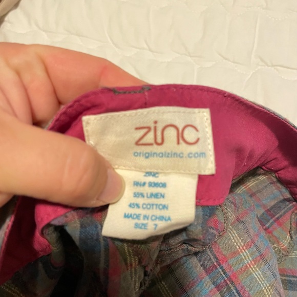 🔥 3/$25 - Zinc shorts (size 7) - Picture 3 of 3